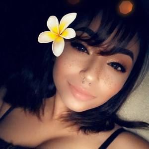 Meet your Posher, Desiree